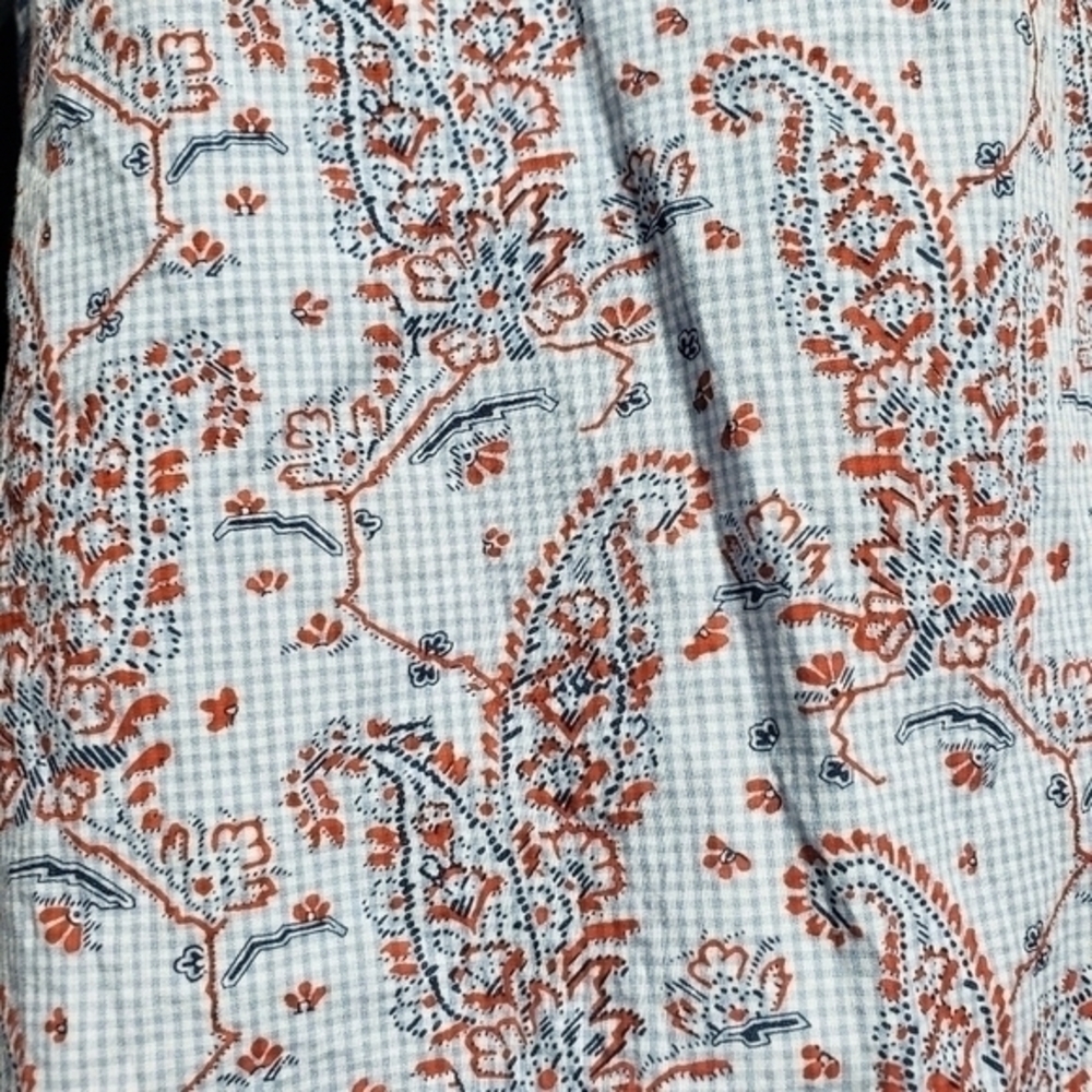 Perry Ellis button up - Picture 2 of 5